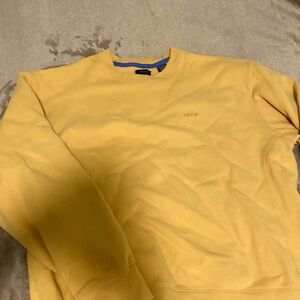 Izod yellow crew neck, size large